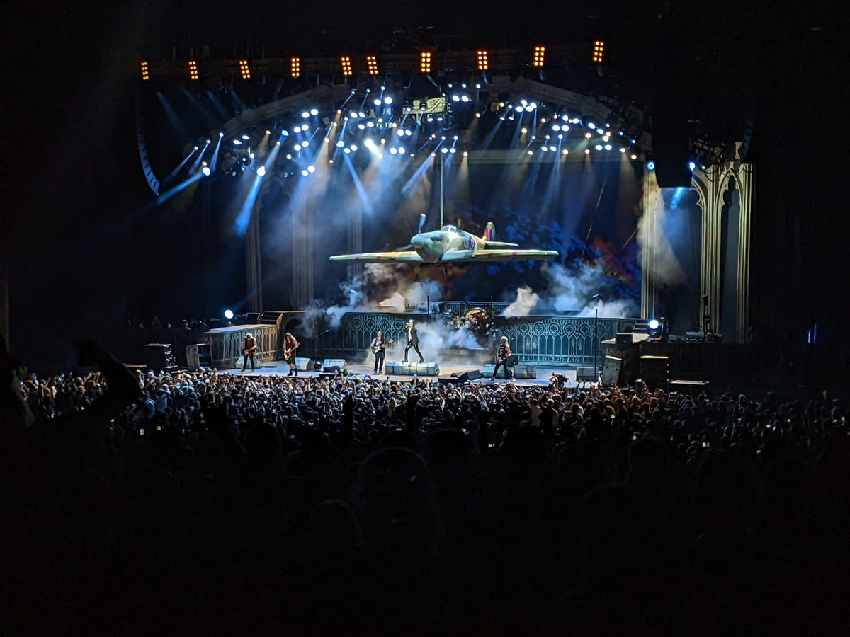 Iron Maiden en concierto - colección de merchandising oficial